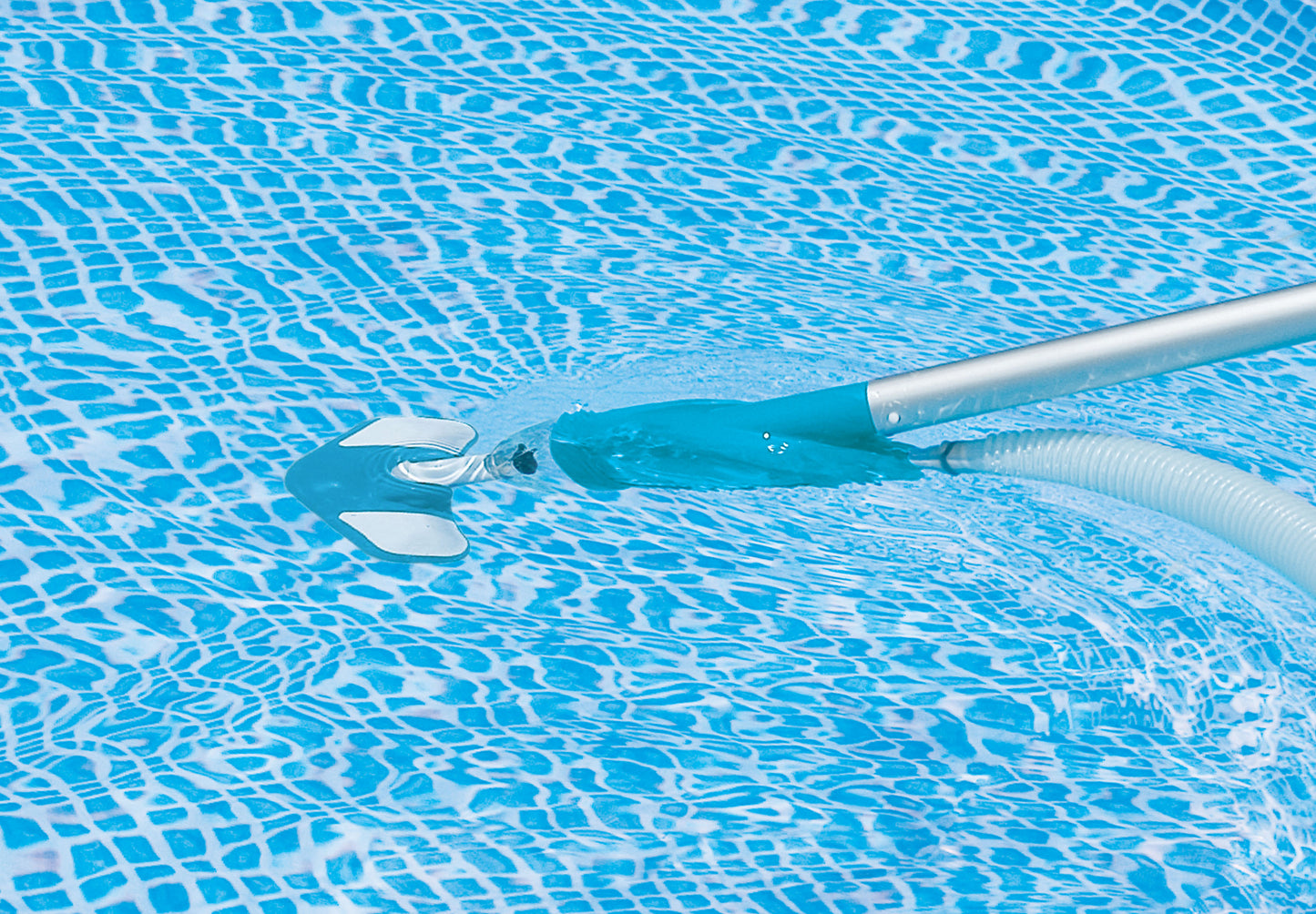 Kit de Mantenimiento Deluxe Intex 28003 para Piscinas (Mango Telescópico y Aspiradora)