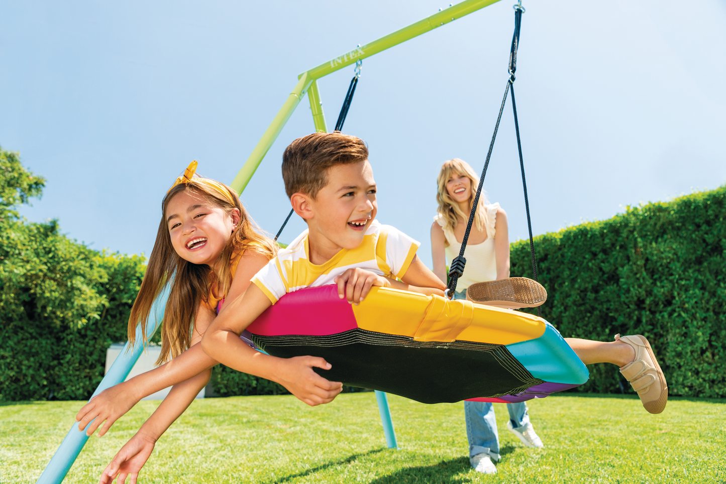 Juego de Patio Columpio Nido 2.03mx2.54mx2.11m
